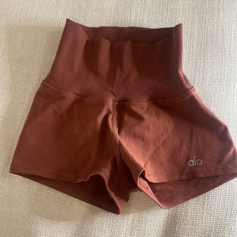 Alo Yoga Mauve Booty Shorts